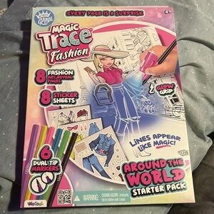 NIB Magic Trace Fashion